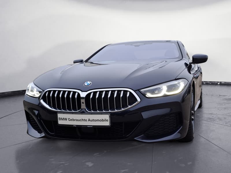 BMW - 840i Coupe